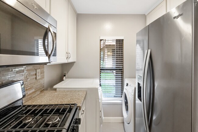 Building Photo - 386 Orange Blossom