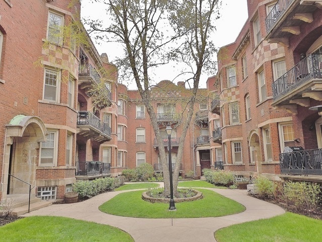 Primary Photo - 5319 S Harper Ave