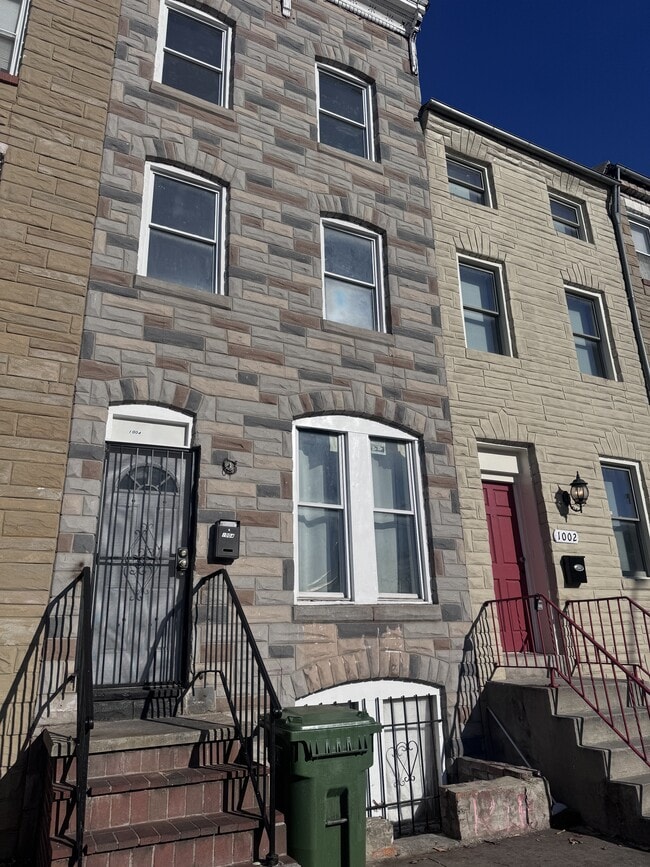 Primary Photo - 1004 W Lombard St