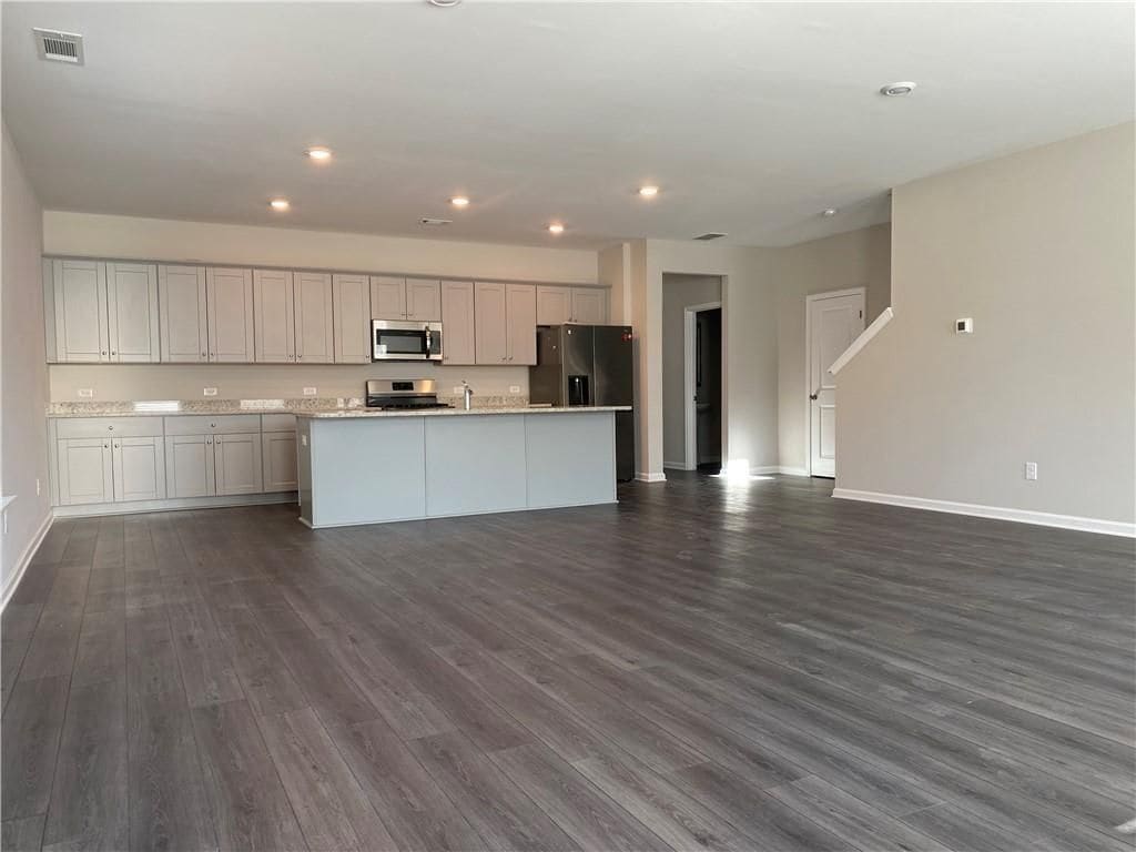 Building Photo - 4402 Grosbeak Dr