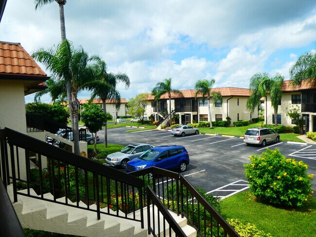 Building Photo - 7094 Golf Colony Ct