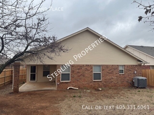 Building Photo - 1805 Wheatland Pl