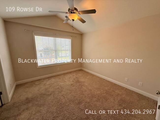 Building Photo - 109 Rowse Dr