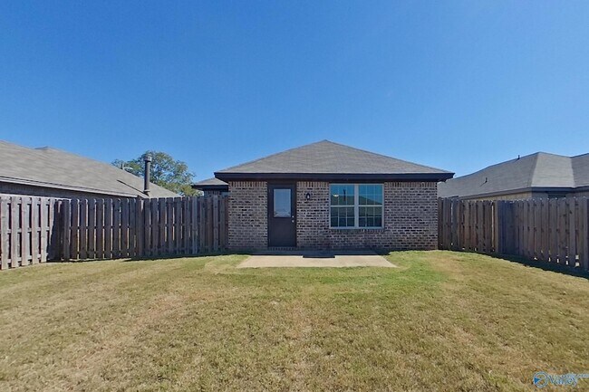 Building Photo - 107 Dawson's Ml Dr