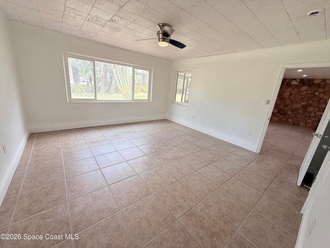 Building Photo - 100 Tampa Ave