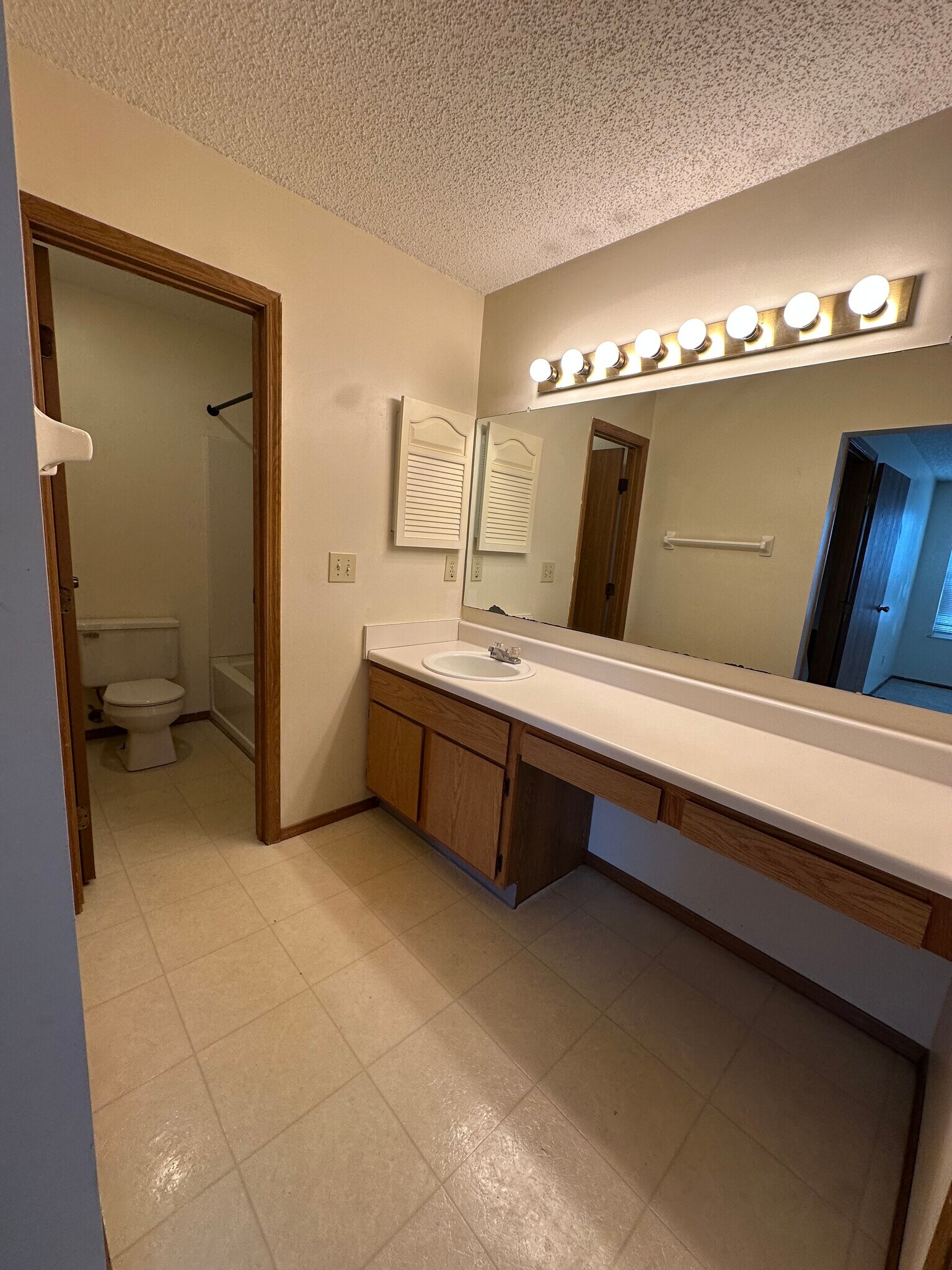 Building Photo - 5336 Bonner Dr