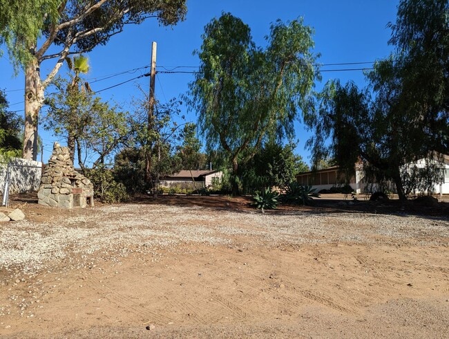 Building Photo - 2221 Suncrest Blvd