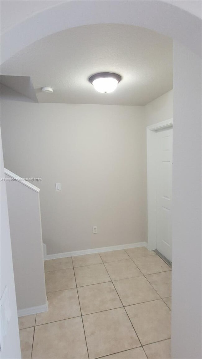 Building Photo - 5923 Manchester Way