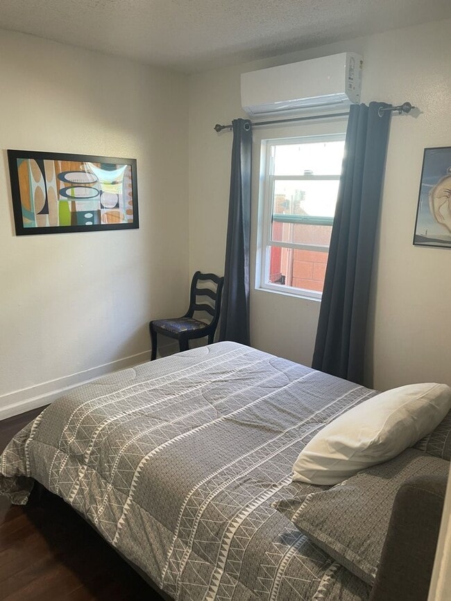 Building Photo - Wonderful Newly Remodeled 2 Bedroom House in Prime Alhambra Location