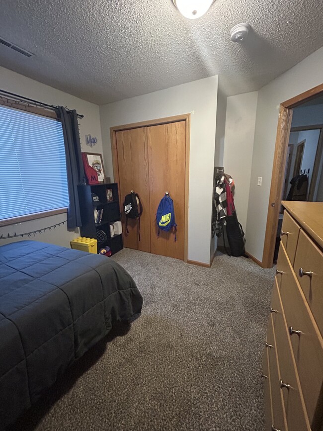 3rd bedroom - 6382 207th Street North