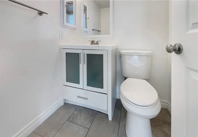 Building Photo - 9670 Summerville St