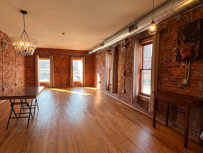 Grand Main Room - 16 Liberty St