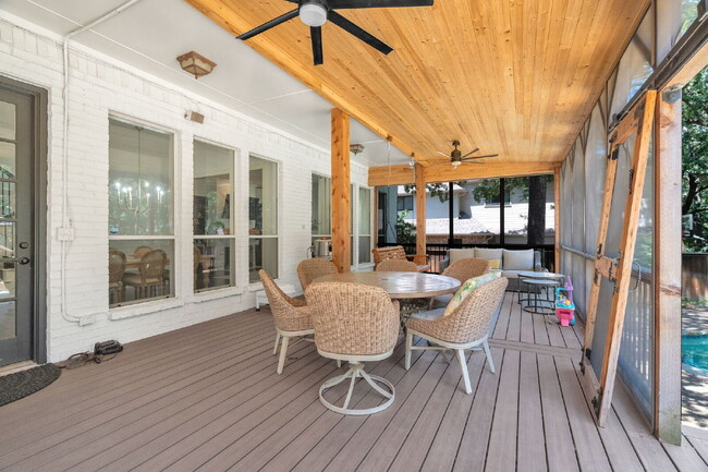 Building Photo - "Discover Your Dream Home: Spacious 4-Bedr...