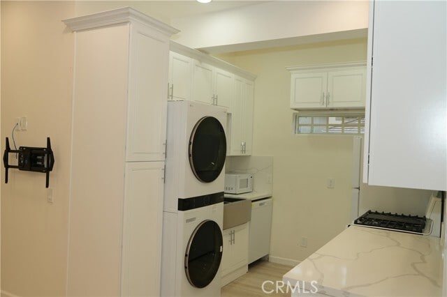 Building Photo - 3162 Clarita Ct