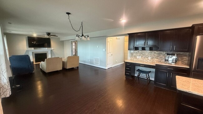 Building Photo - Amazing home with custom touches and unground pool