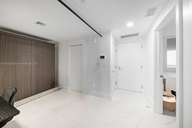 Building Photo - 16385 Biscayne Blvd