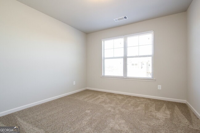 Building Photo - 62 Fern Walk