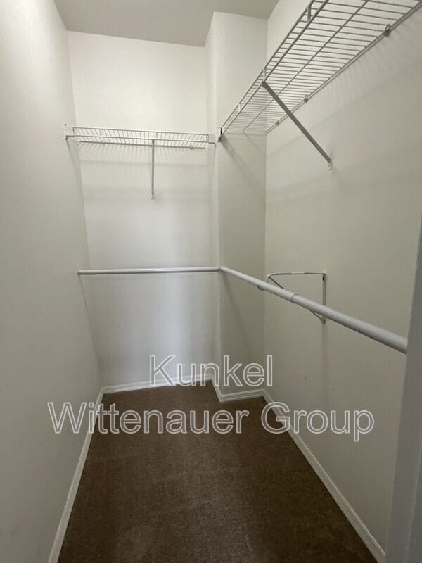 Building Photo - 2746 Brookrun Dr