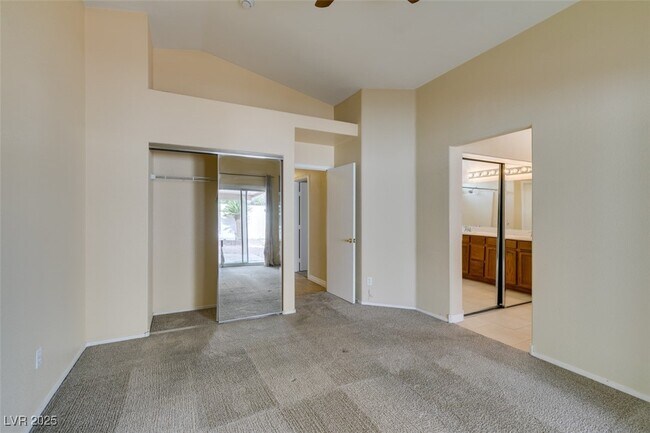 Building Photo - 744 Gritty Garnet Ave