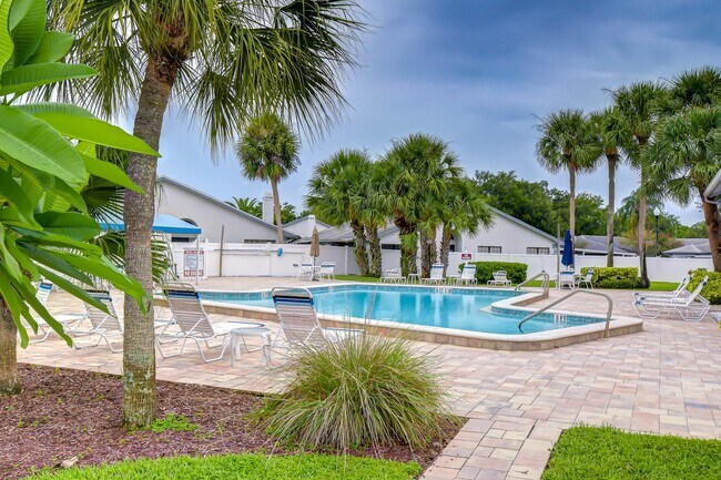 Building Photo - 2749 Countryside Blvd