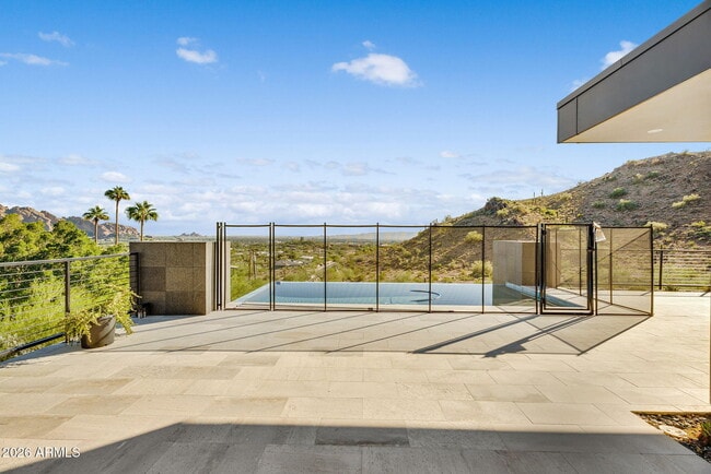 Building Photo - 6975 North 39th Pl