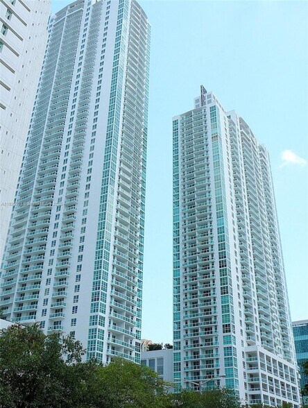 Primary Photo - 951 Brickell Ave