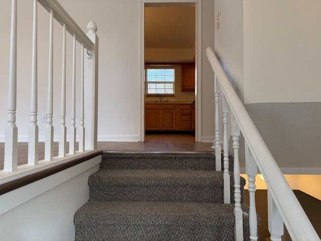 Building Photo - ** Beautiful 4 bedroom House in Farragut Area **