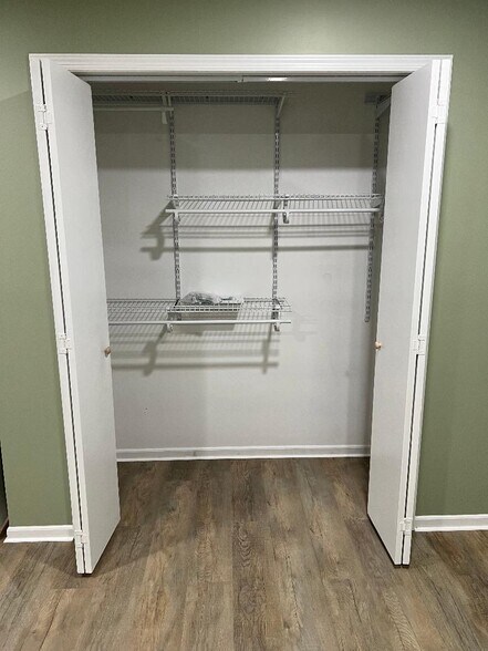 Closet w/shelving - 105 Newark Pompton Tpke