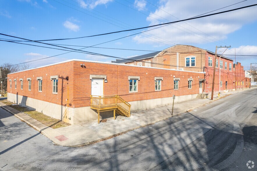 The Majestic 4154 Roosevelt St Whitehall PA 18052 Apartment Finder