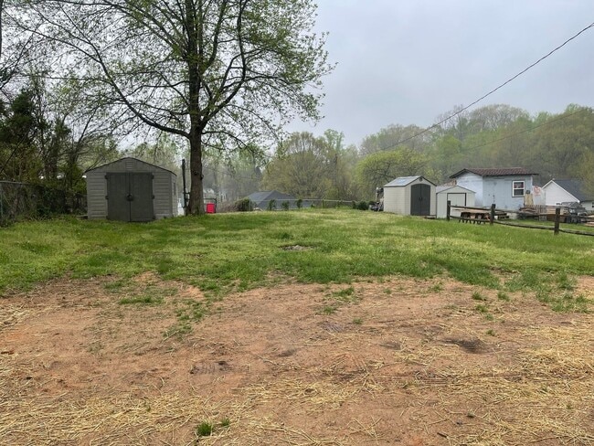 Building Photo - Beautiful Updated Home In Kannapolis, NC!