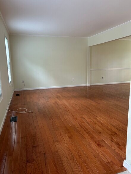 Building Photo - 8525 Hooes Rd
