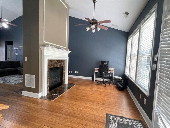 Building Photo - 1526 Lechemin Dr