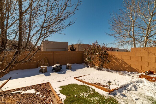 Building Photo - Single Family Home in Rancho Viejo Availab...