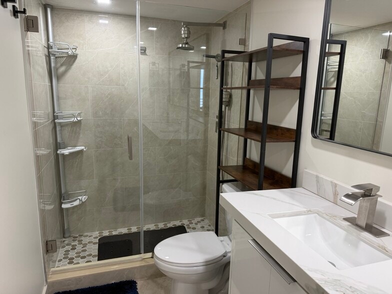 Primary Bathroom - Double Vanity - 5555 Collins Ave