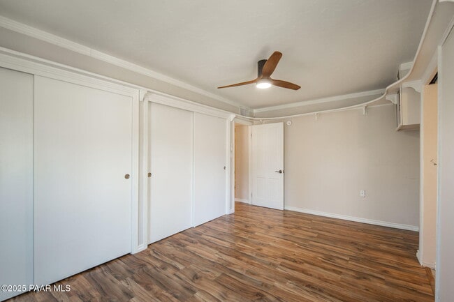 Building Photo - 847 Clubhouse Dr