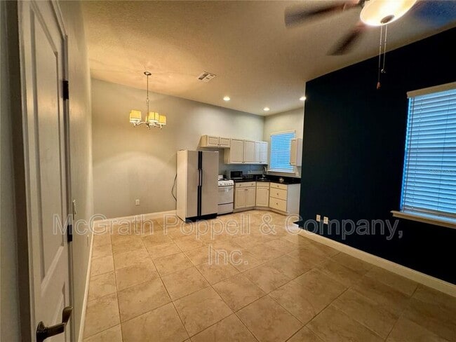 Building Photo - 2031 Indian Sky Cir