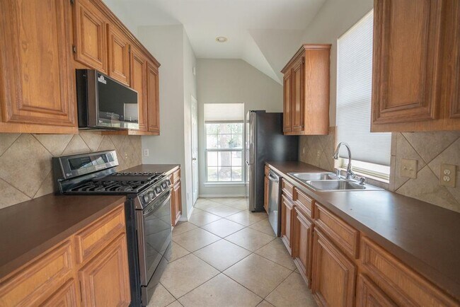 Building Photo - 22114 Guston Hall Ln