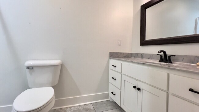 Building Photo - For Rent: 3BR, 2BA in the country