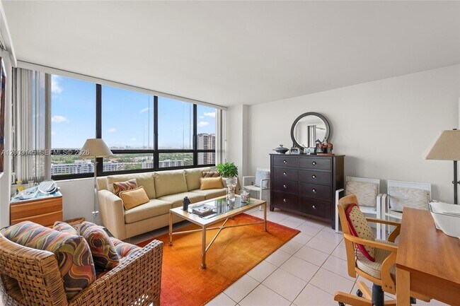 Building Photo - 11113 Biscayne Blvd