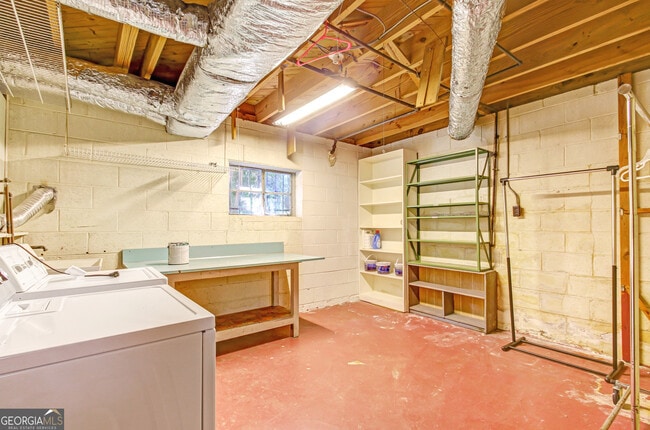 Building Photo - 5095 S Trimble Rd