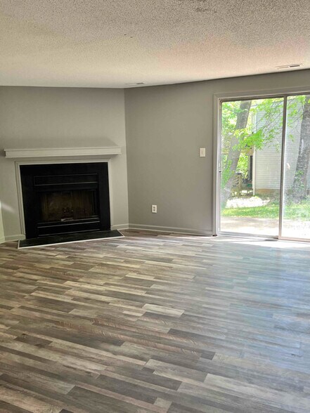 Building Photo - 7204 Shellburne Dr