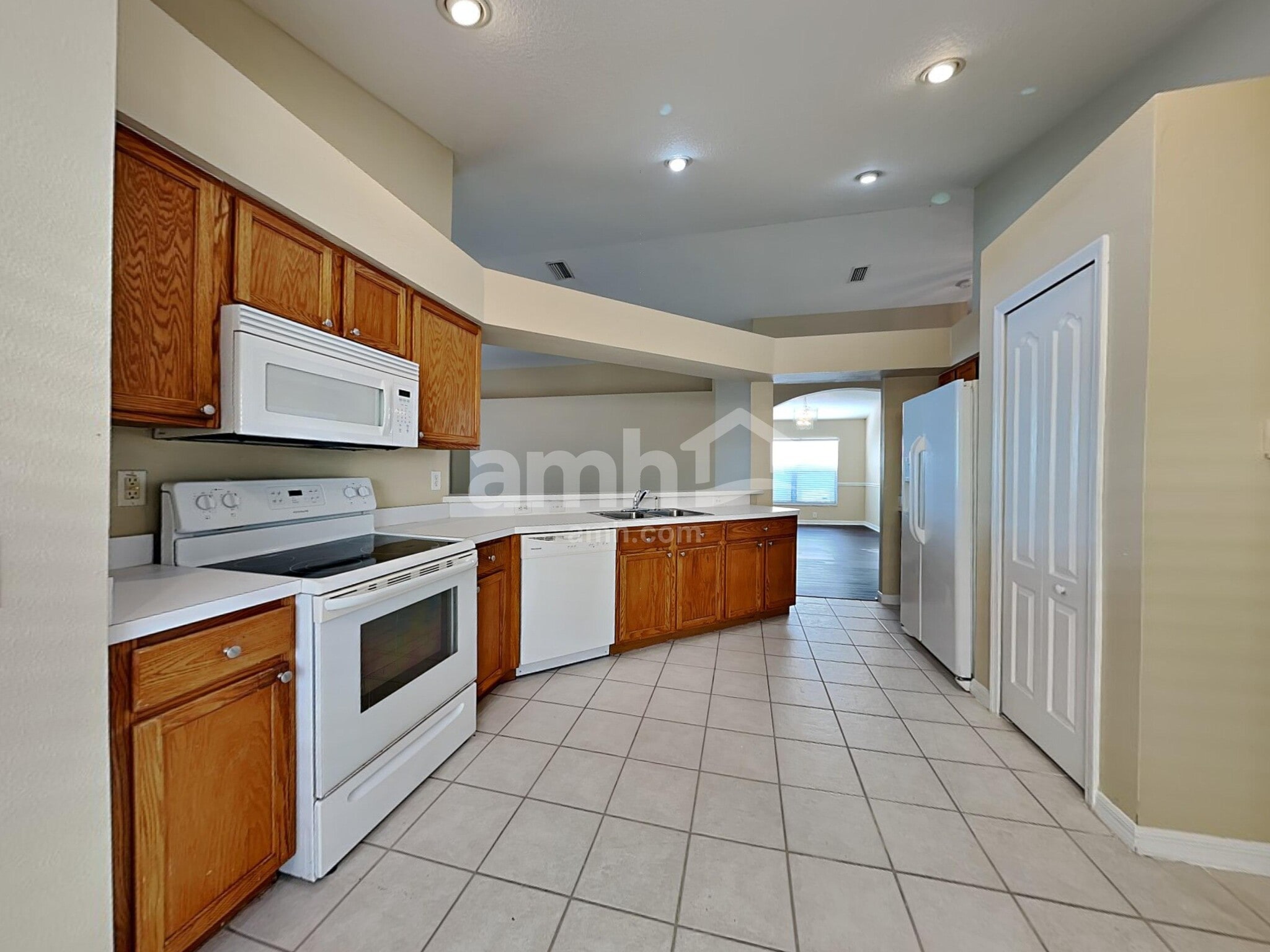 Building Photo - 12723 Lake Vista Dr