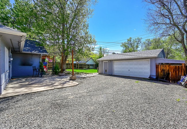 Building Photo - 4265 Brentwood St