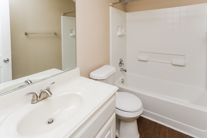 Building Photo - 2214 Sumac Dr