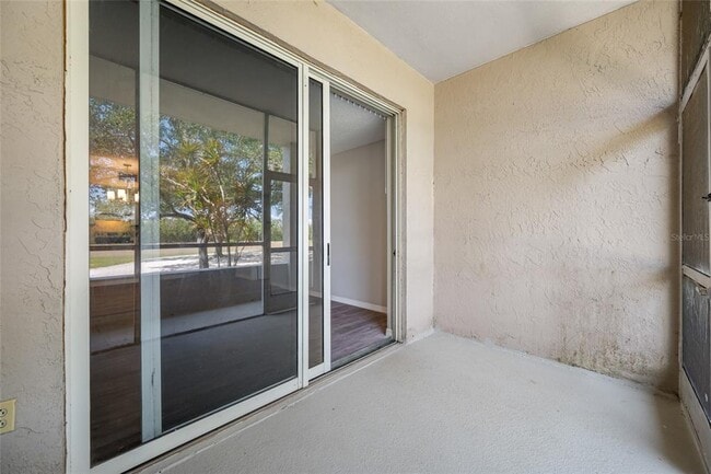Building Photo - 2333 Feather Sound Dr