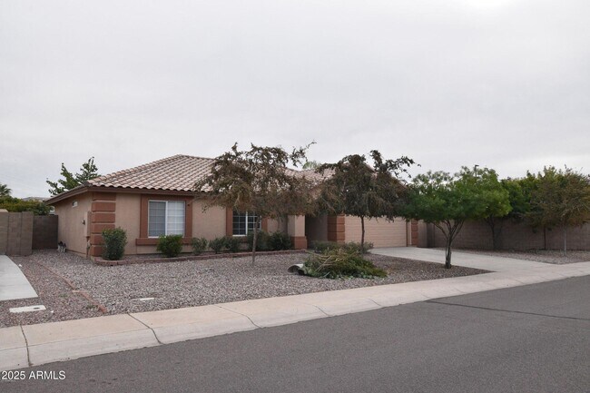Primary Photo - 2213 S Tucana Ln