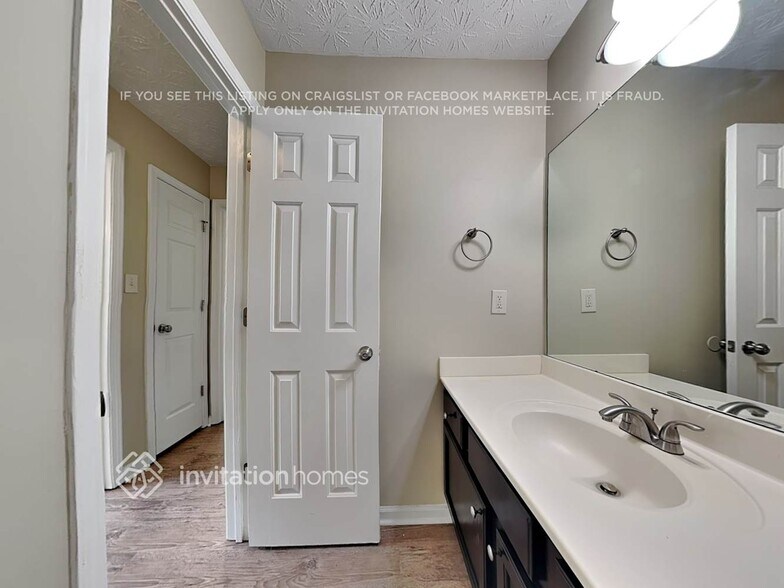 Building Photo - 1383 Wilkes Crest Ct