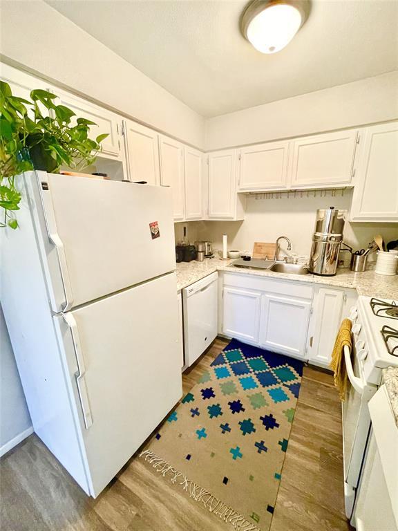Building Photo - 7103 Woodhue Ct