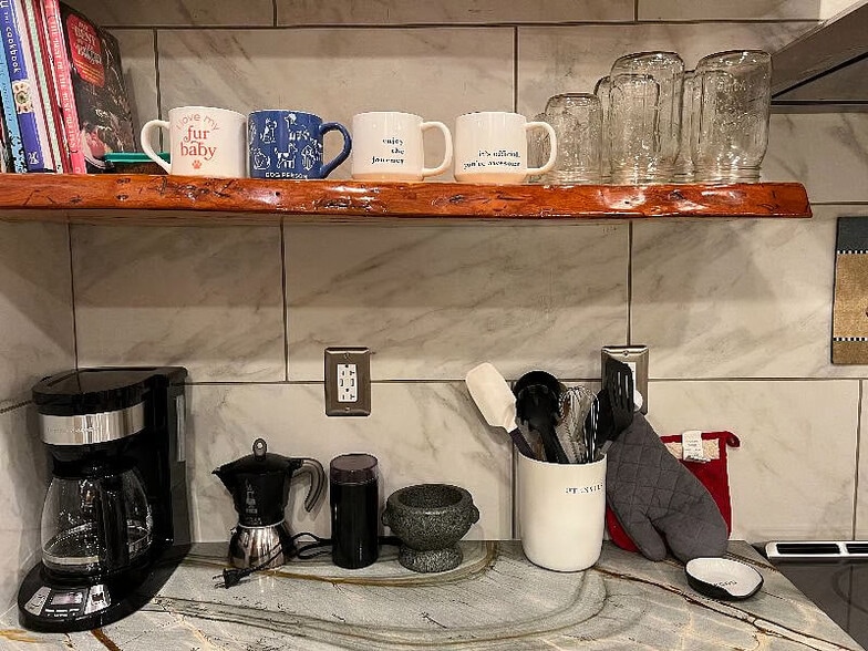 Building Photo - 106 Weatherstone Dr