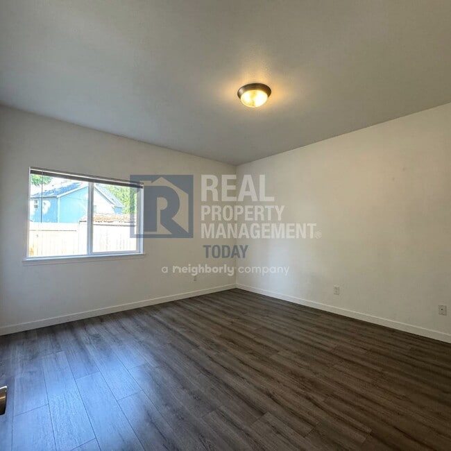 Building Photo - 20508 La Rita Dr E